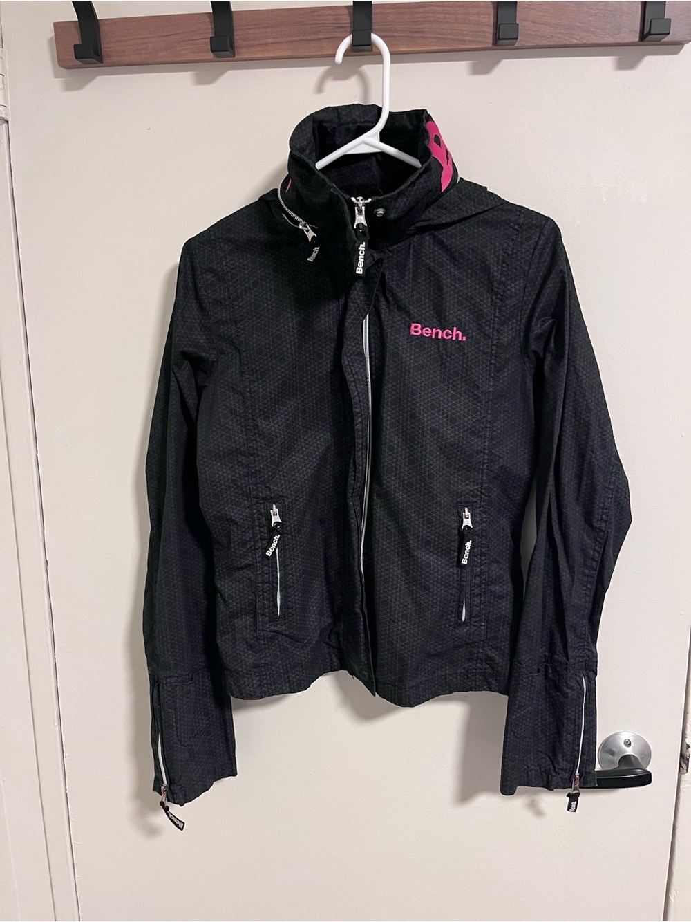 Bench Women’s Black Jacket Medium/Small fit